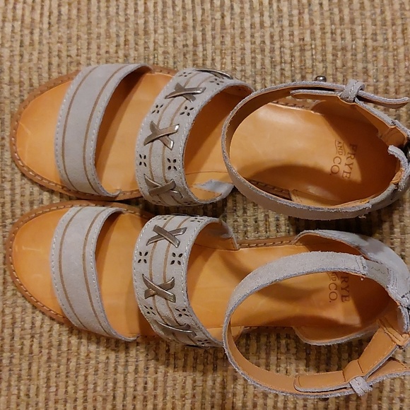 Nwot Frye & Co. Sandals - Picture 4 of 9